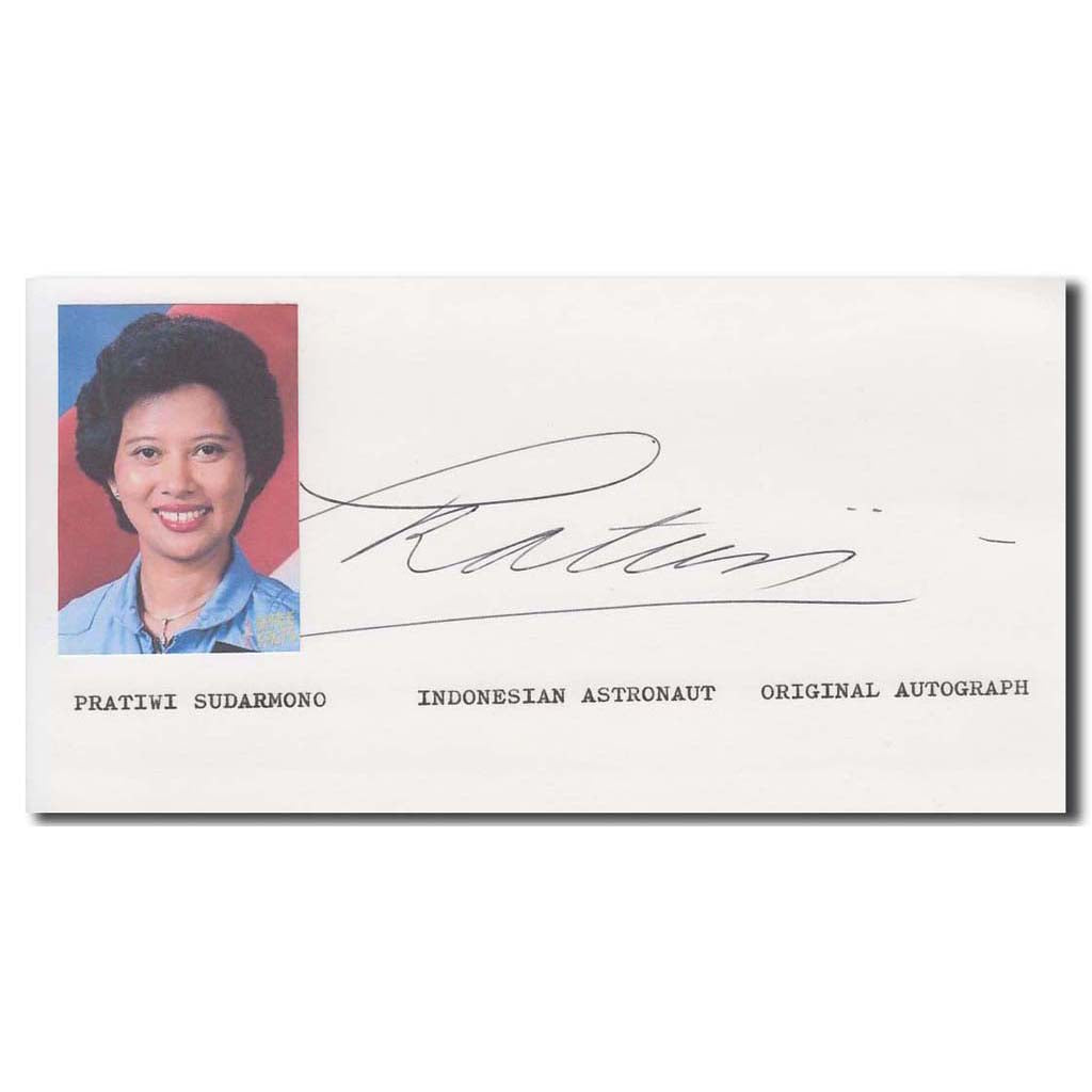 Pratiwi Sudarmono – Indonesian astronaut