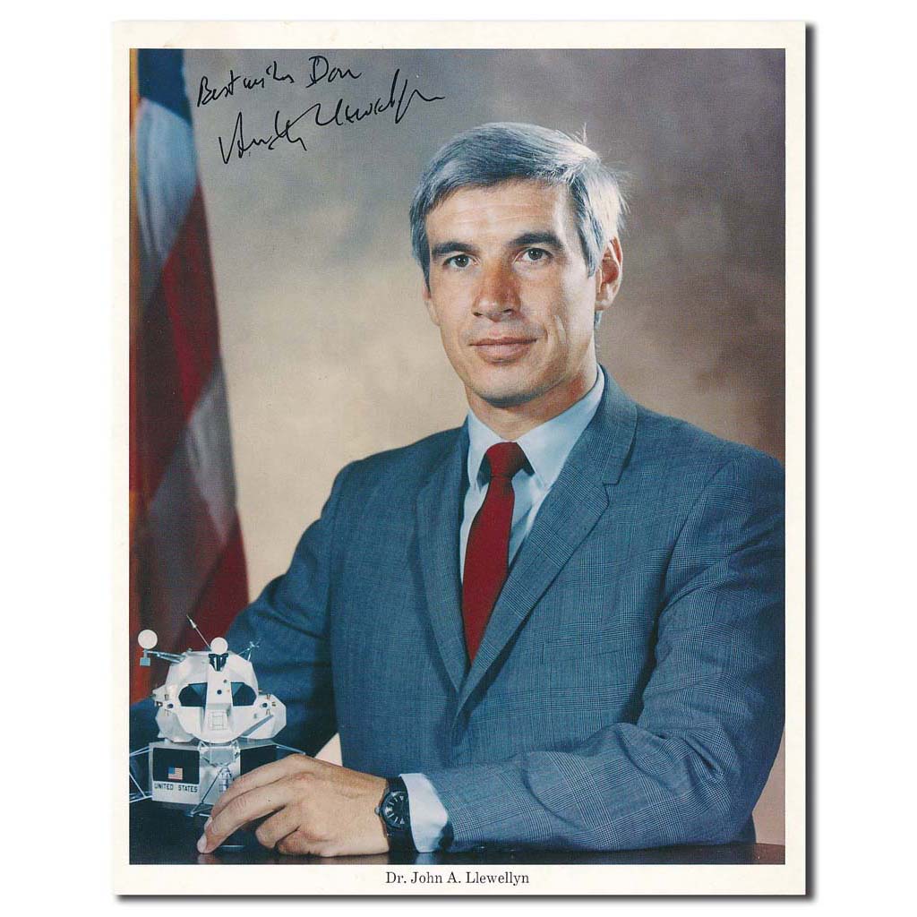 John Llewellyn – Apollo NASA portrait